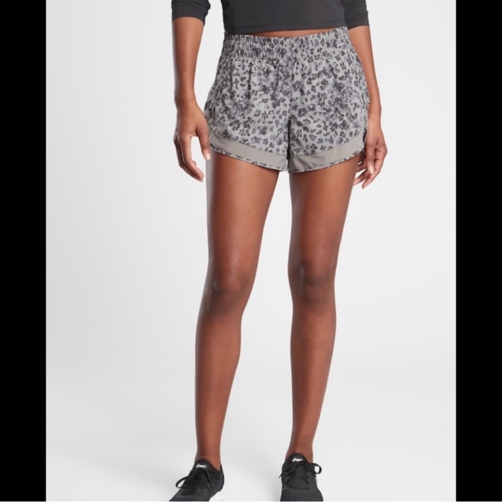 Athleta Printed Mesh Racer Run Short 4”, Size 2x